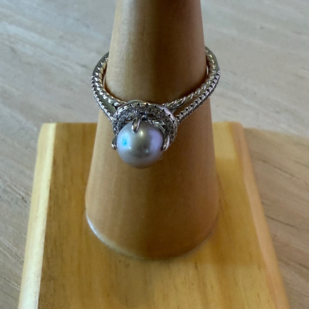 Silver Pearl Accent Ring